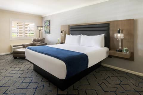 Kimpton Miralina Resort and Villas by IHG — hotel room