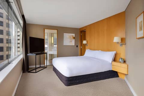 JW Marriott Auckland — hotel room