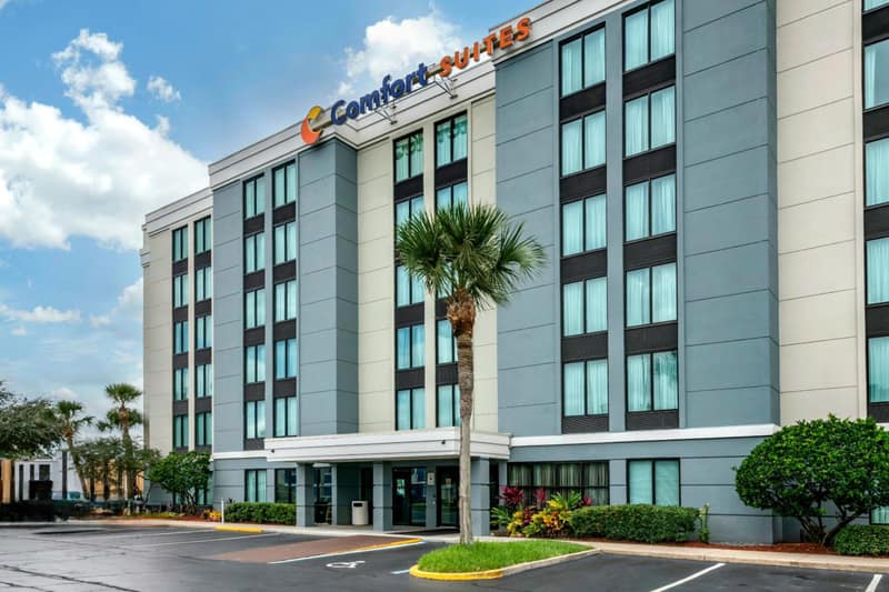 Comfort Suites Baymeadows Near Butler Blvd — building
