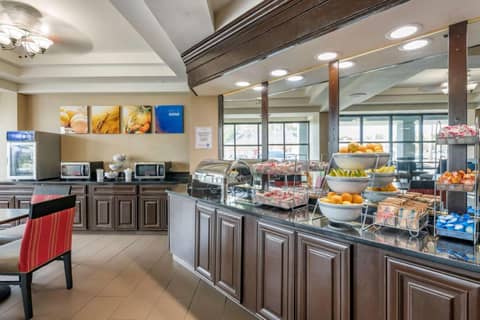Comfort Suites Baymeadows Near Butler Blvd — photo 7
