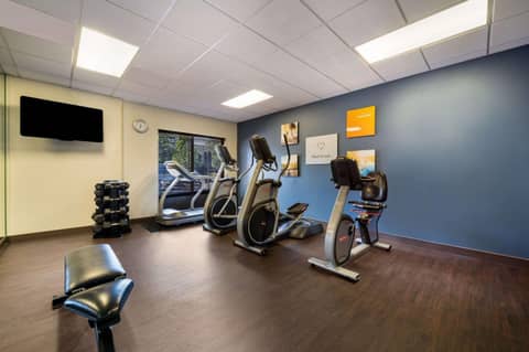 Comfort Suites Northlake — photo 9
