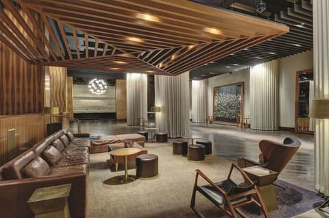 Mandalay Bay Resort And Casino — photo 8