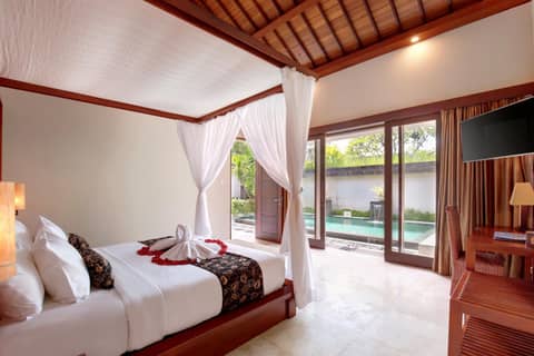 Lumbini Luxury Villas and Spa — hotel room