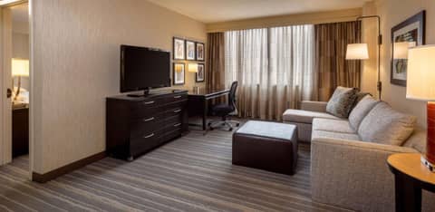 DoubleTree Suites by Hilton Minneapolis Downtown — photo 2