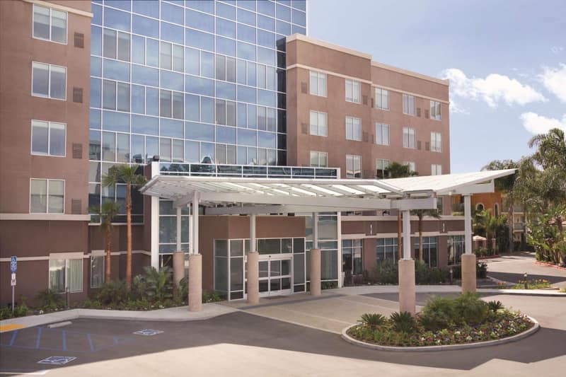 Hyatt Place at Anaheim Resort / Convention Center — building