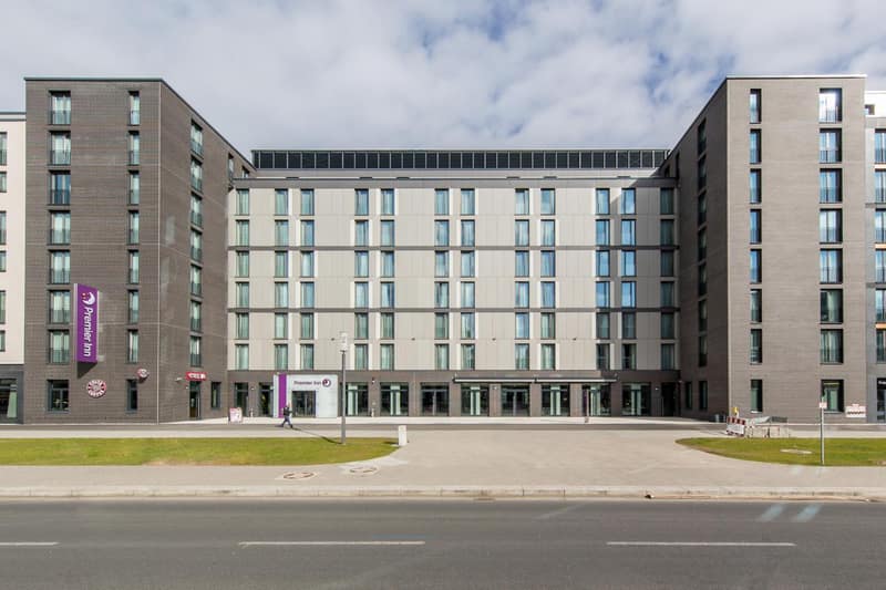 Premier Inn Frankfurt Messe — building