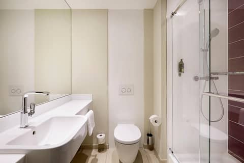 Premier Inn Frankfurt Messe — photo 2