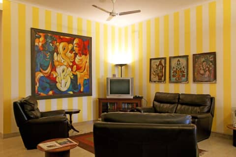 Colonel’s Retreat — lounge