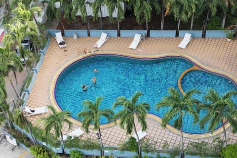 Sawasdee Siam, Pattaya — recepcion & lobby