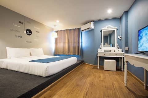 Sawasdee Siam, Pattaya — hotel room