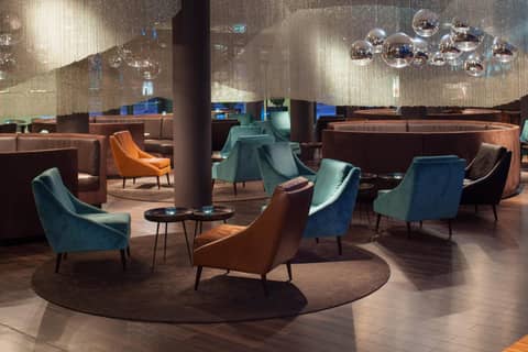 Motel One Frankfurt-Messe — lounge