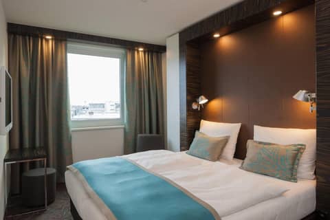 Motel One Frankfurt-Messe — photo 6