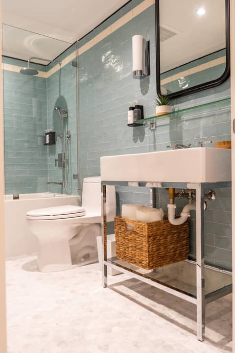 Nassau Suite South Beach, an All-Suite Hotel — bathroom