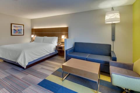 Holiday Inn Express & Suites Atlanta Perimeter Mall Hotel by IHG — photo 3