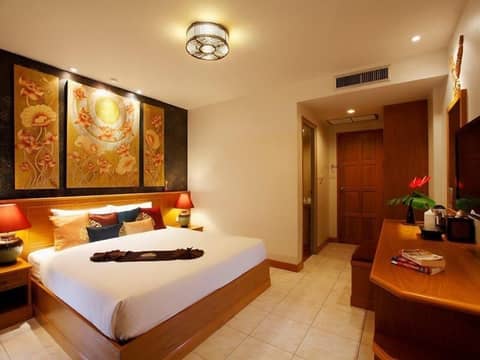Tanawan Phuket Hotel — hotel room