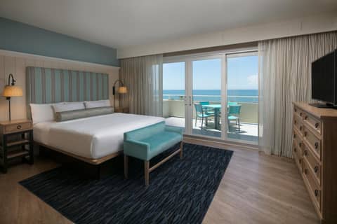 Edgewater Beach Hotel — hotel room