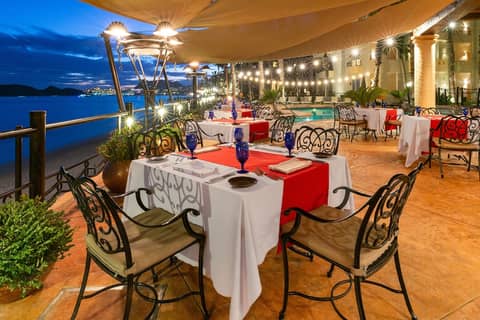 Villa del Palmar Beach Resort Cabo San Lucas - All Inclusive — dining