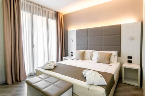 Acca Palace - AA Hotels — hotel room