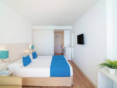 Spirit Hotel Benalmadena Beach — hotel room