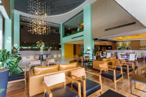 Jazzotel Bangkok — recepcion & lobby