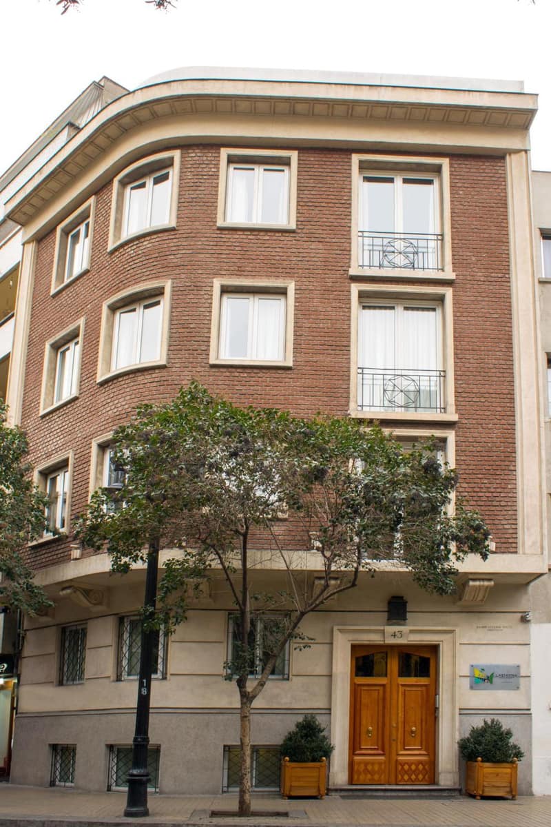 Lastarria Aparts — building
