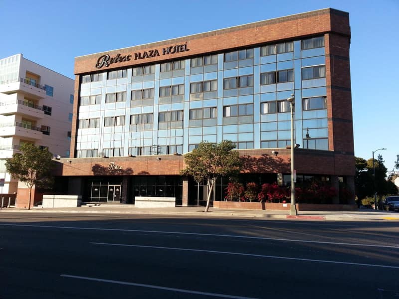 Hotel Koxie — building
