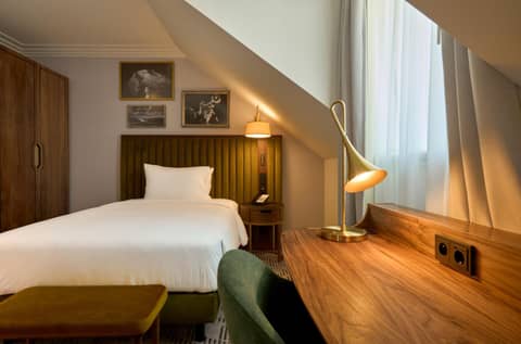 Hotel Saski Krakow Curio Collection by Hilton — photo 9