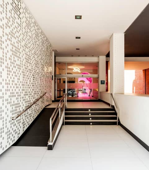 Ilunion Suites Madrid — recepcion & lobby