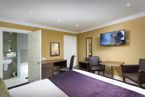New Town Hotel — photo 6