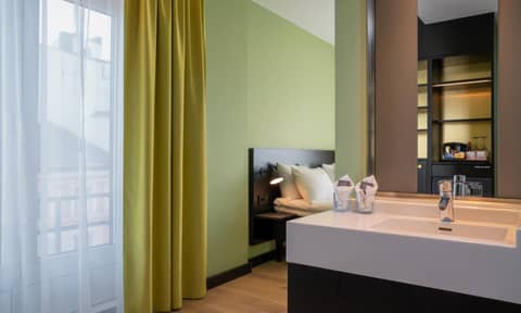 Thon Hotel Gyldenløve — bathroom