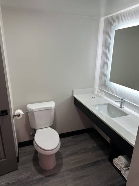 Imperial Suites — bathroom