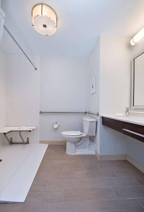 Hampton Inn Naples - I-75 — photo 6