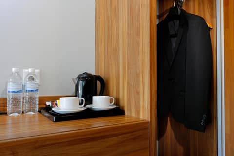 The Lerina Hotel Nusa Dua — hotel room