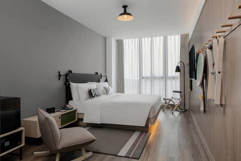 Moxy Shanghai Hongqiao NECC — photo 4