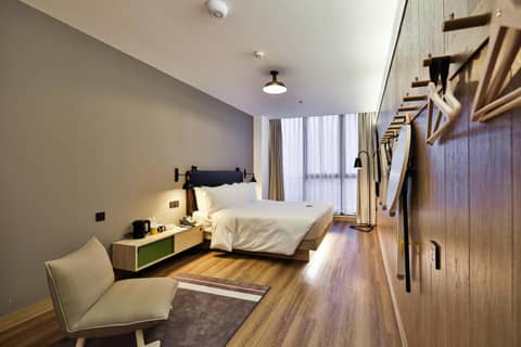 Moxy Shanghai Hongqiao NECC — photo 8