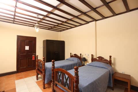 Budget Twin Room — the supplier's photograph