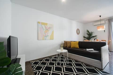Apartamentos Carmen — hotel room