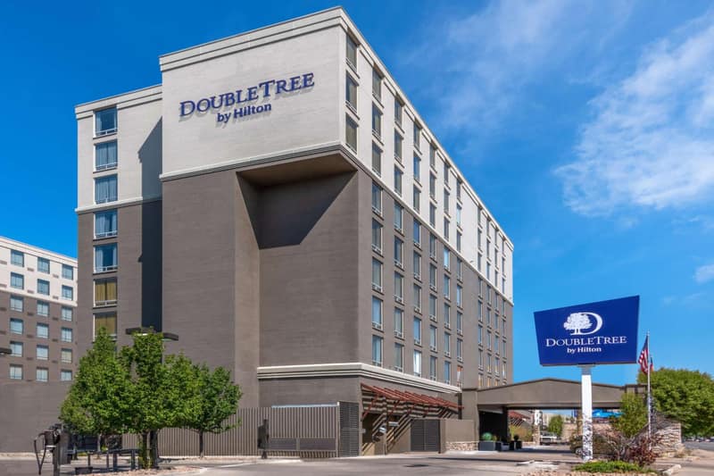 DoubleTree by Hilton Denver Cherry Creek, CO — building