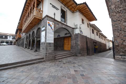 Yabar Hotel Plaza — photo 4