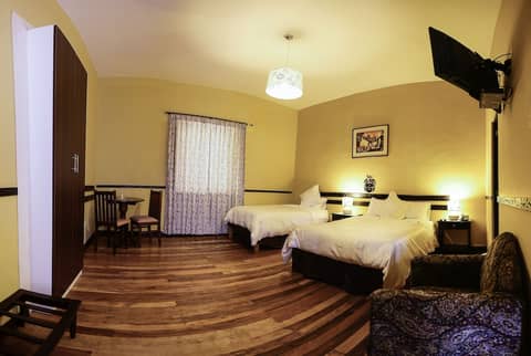 Yabar Hotel Plaza — photo 6