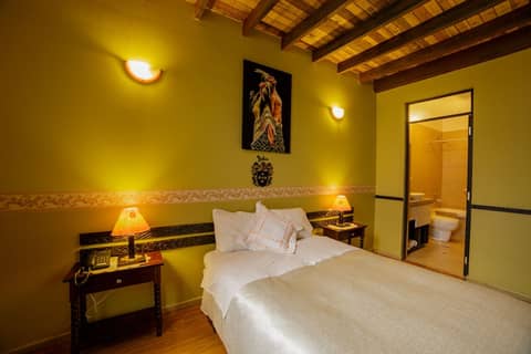 Yabar Hotel Plaza — photo 9