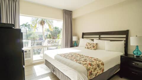 Soleado Hotel — hotel room