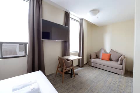 ibis Budget - Melbourne CBD — hotel room