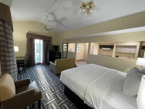 Baymont by Wyndham Indianapolis Airport Lynhurst — photo 5