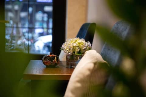 Hanoi Lakeside Premium Hotel & Travel — lounge