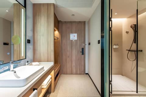 Holiday Inn Express Shanghai Jing'an Temple by IHG — photo 5