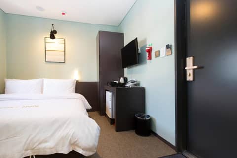 Economy Double Room — the supplier's photographs — photo 1