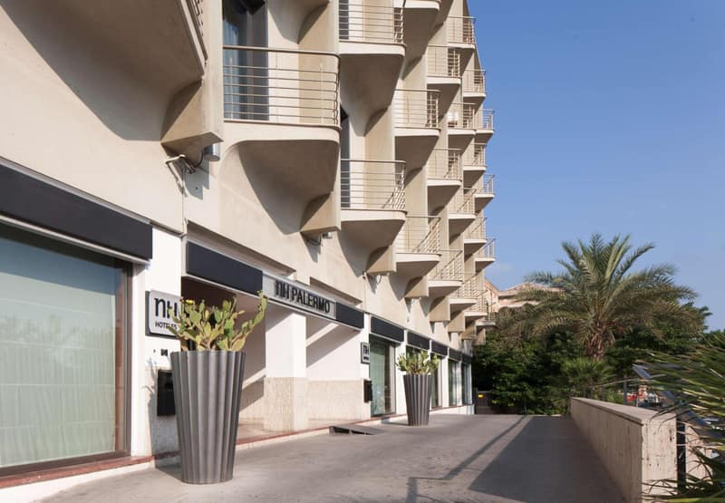 NH Palermo — building