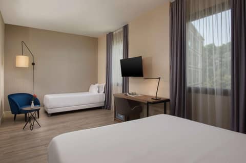 NH Palermo — hotel room