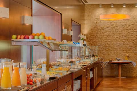 NH Palermo — dining